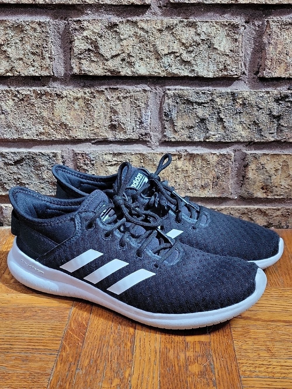 adidas CloudFoam Black Sneakers with White Stripes Size 8.5 Athletic Casual